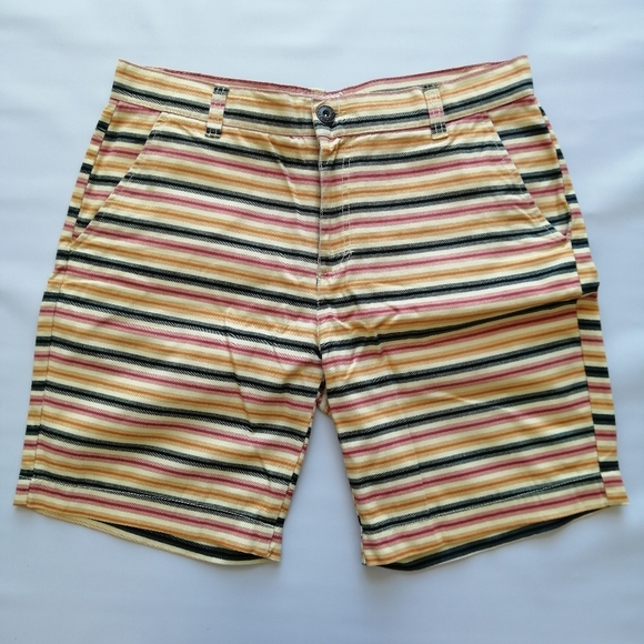 Retro Shorts 32 - Picture 2 of 6